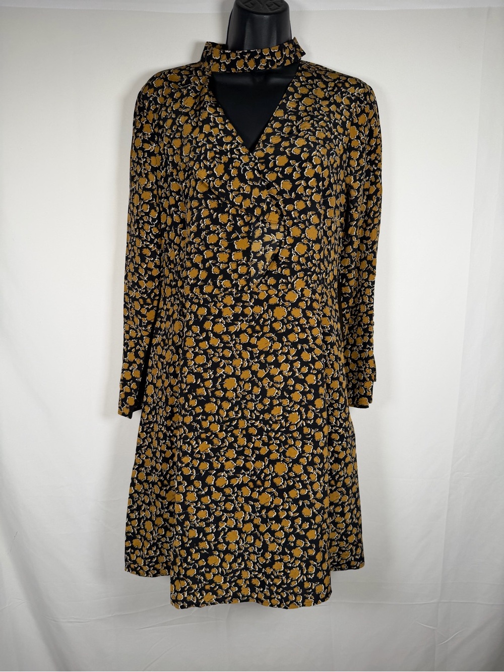 10‎ Crosby Derek Lam Black and Mustard Floral Long Sleeve Dress 100% Silk